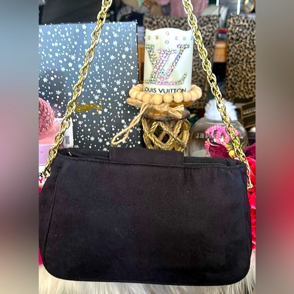 Yves Saint Laurent Black Shoulder Bag with Gold Accents - Picture 5 of 8